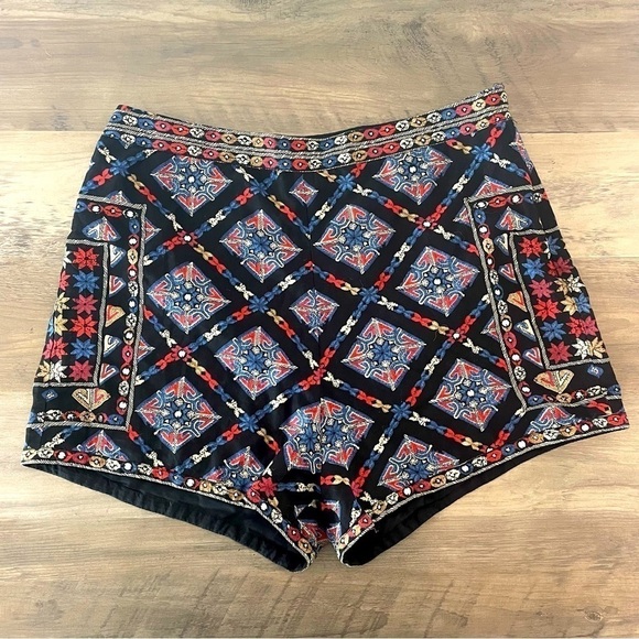 Hollister Tribal Print High Waisted Shorts - Picture 1 of 5